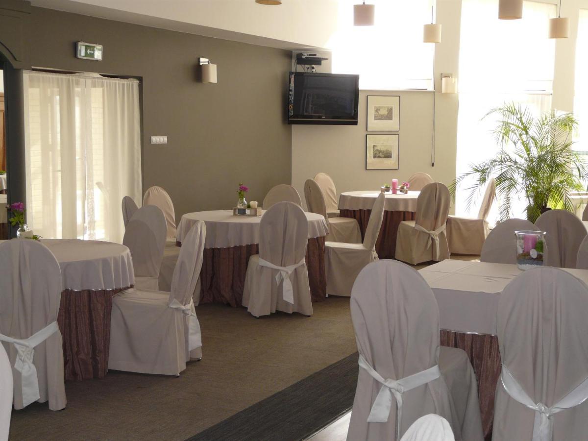 Hotel Camping Malta Poznan Bagian luar foto