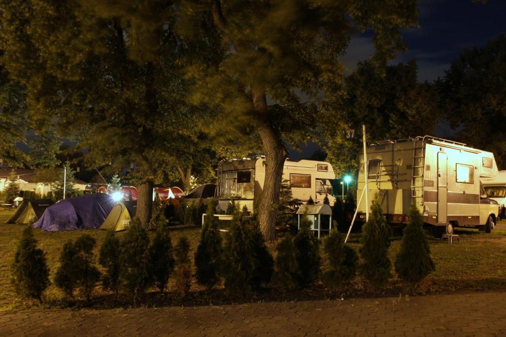 Hotel Camping Malta Poznan Bagian luar foto