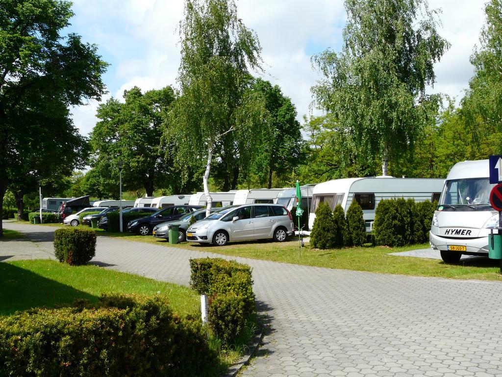 Hotel Camping Malta Poznan Bagian luar foto