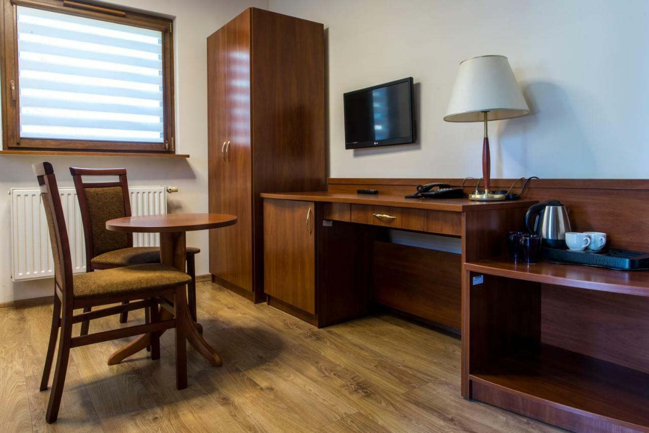 Hotel Camping Malta Poznan Bagian luar foto